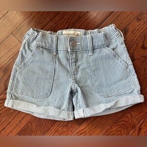 Abercrombie girls striped shorts.  Size 7/8. New never worn